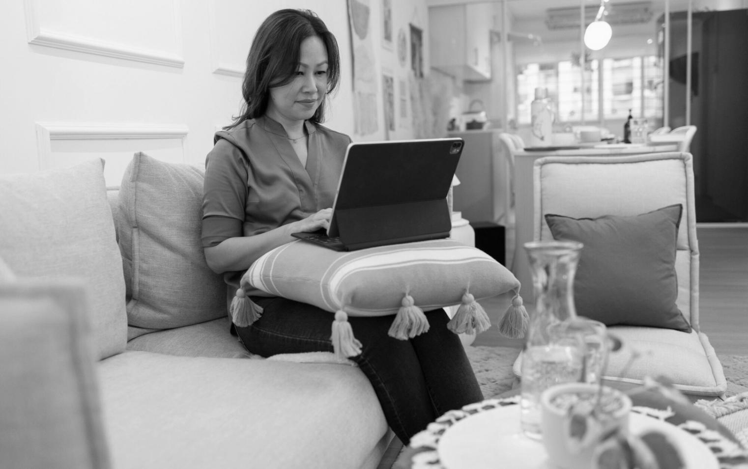 Professional financial education setting with learning materials